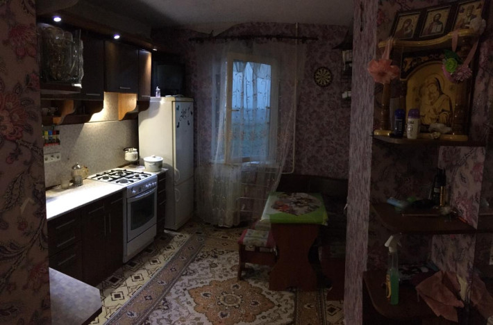 Продам квартиру в Артемовском р-не - фото 1