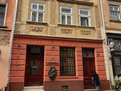 Оренда приміщення 250 м кв площа Ринок/ Ставропегійська Львов