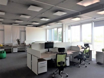 БЕЗ %. Аренда представительского офиса 79 м2, м. Дарница, БЦ А4