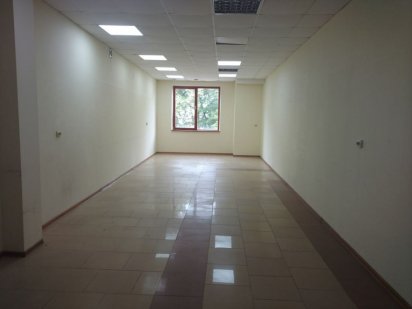 Здається комерційне приміщення у центрі міста на Петефі Ужгород