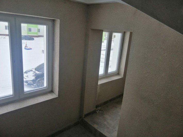 Продам кладовку с окном в новострое ЖК Мира-3 - фото 1