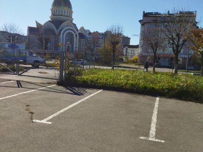 парко місце/стоянка/розміщеня спеціалізованого транспорту/оренда землі Ивано-Франковск