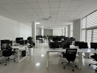 Здам офісне приміщення у центрі м.Ужгород, 1,2-й поверх, 170м2 Ужгород