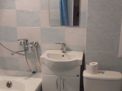 Подобово квартира навпротив термального басейну, опалення,гаряча вода Берегове