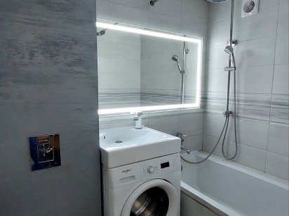 2 кімнатна квартира подобово.