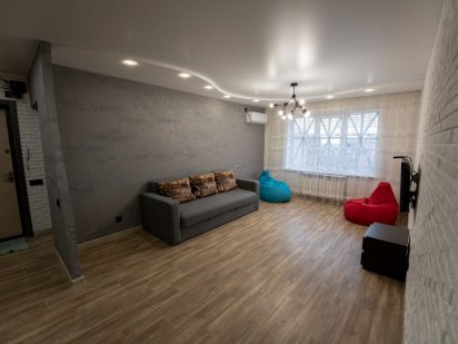 Сдам сдаю аренда трёхкомнатная шикарная квартира посуточно Краматорск