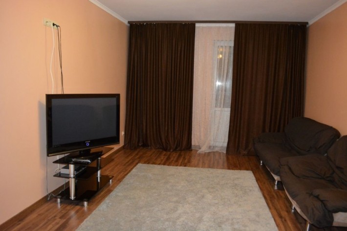 Квартира в г.Борисполь, в 7км от международного аэропорта Борисполь - фото 1