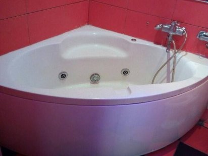 Подобово погодинно 2 кім квартира 6 місць Джакузі перший поверх