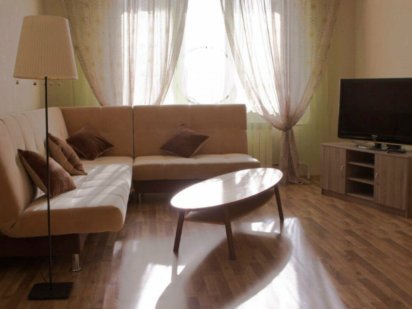 1-кім. Грушевського, "Броварня". Погодинно, подобово. Власник. Рівне