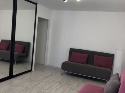 Квартира посуточно , понедельно центр пр.А. Поля(правый берег)Свободна Днепр