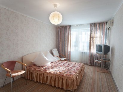 1к квартира посуточно. Вознесеновский , 6 и 10 горбольница Запорожье