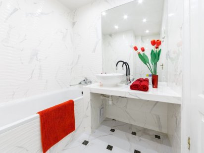 Подобово центр ,з/д церква Анни Львов