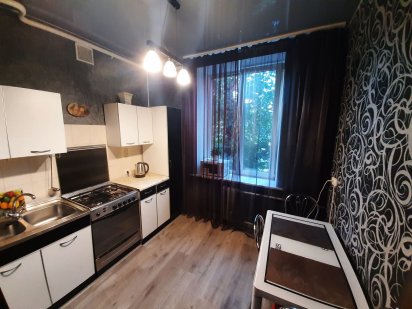 Сталеваров, 2 кровати, раздельные комнаты