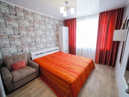 Подобова квартира біля Соборної з 2 окремими спальнями Миколаїв