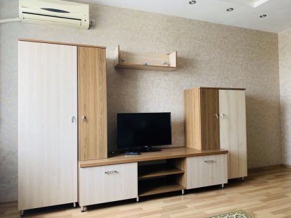 Квартира центр Оперный театр,  госпиталь, кардиоцентр,центр, посуточно Дніпро