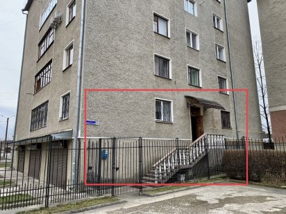 Офісне приміщення з парковкою Івано-Франківськ