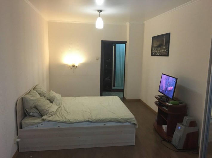 Продам 1 кімнатну квартиру площею 53м2 в Київському р-н - фото 1