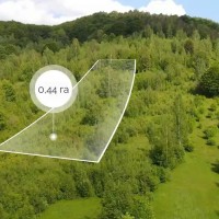 Земельна ділянка в м. Яремче з виходом до лісу 0.44 га Яремче