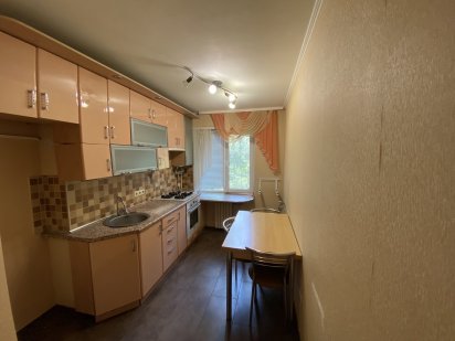 Продаётся прекрасная трёхкомнатная квартира на площади Победы Николаев