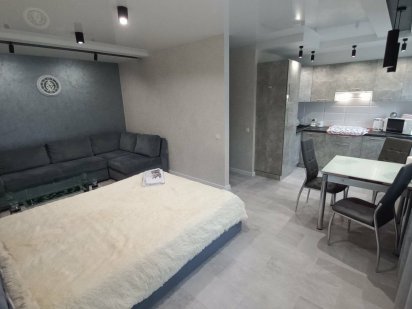 Здам подобово р-н вокзалу 1 кімнатну квартиру.Студія.(Перша здача). Ковель