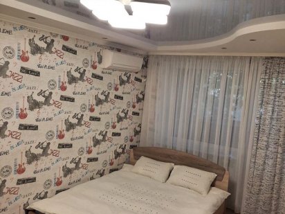 2 комнатная квартира посуточно Шевченковский р-н.,