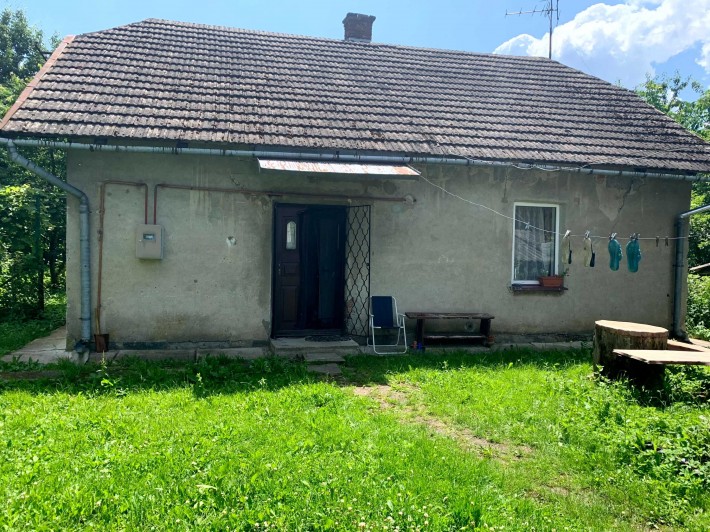 Продається житловий будинок біля м.Стрий  (12км),  с.Комарів - фото 1