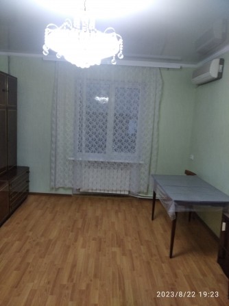 Продам 2 х комнатную квартиру Луганск,Таксопарк - фото 1