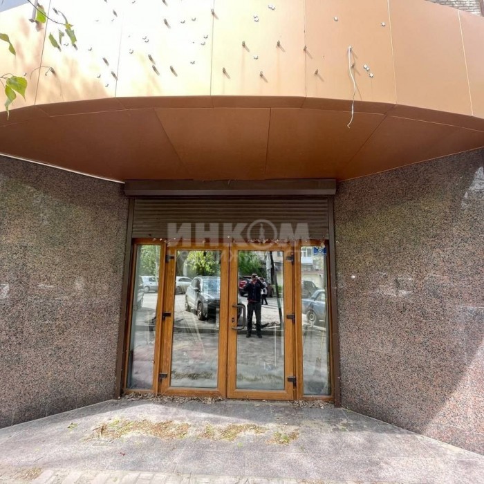 Продается помещение 2 этажа -300м2 в городе Луганск, Ленинский район - фото 1