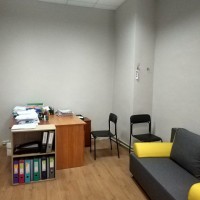 Здам 2 офіса (можна окремо) в адмінбудівлі на Поля ( район "Медсервіса"). Днепр