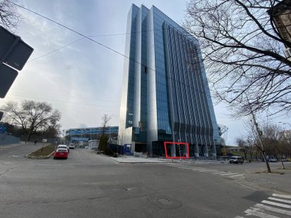 Оренда приміщення на червоній лінії, з окремим входом. Центр. Днепр