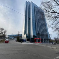 Оренда приміщення на червоній лінії, з окремим входом. Центр. Днепр