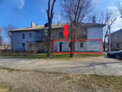 Продам коммерційне приміщення Семафорна 14. Червона лінія