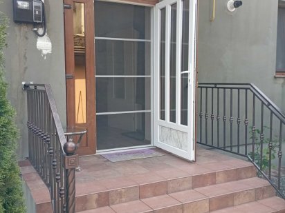 Квартира посуточно на 2 особу, вільно: від 07-ого червня Берегово