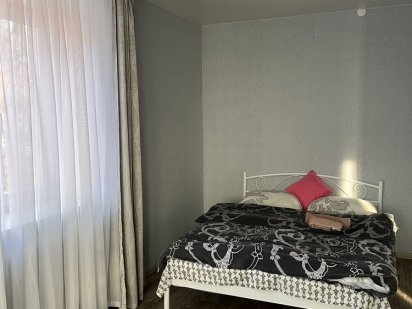 Сдам квартиру посуточно ЦЕНТР возле Куб. Павлоград