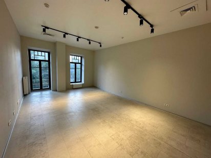 Офис в БЦ, 40 кв.м., класс А, генератор, ул. Антоновича, м.Олимпийская Київ