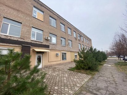 Приміщення для розміщення харчового виробництва з холодильниками