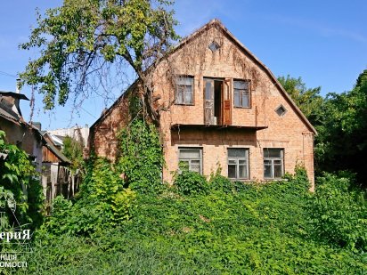 Продам участок 18 соток на Партизанской со своим озером. Біла Церква