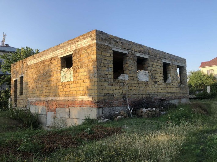 Продам дом, недостроенный коттедж в Южноукраинске центр Царского села - фото 1