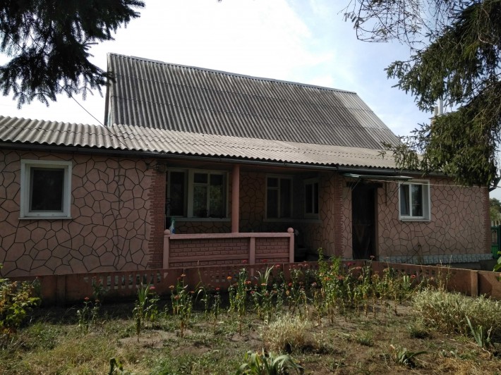 Продам дом в Волчанске Харь.обл. с приватизированной землей 0.1000 га - фото 1