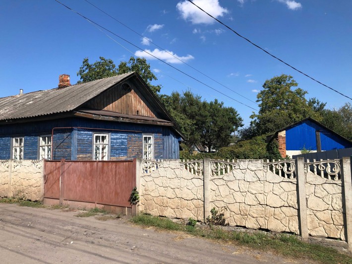 Продам частину будинку,р-н "КВРЗ",вул.Суворова - фото 1