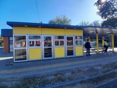 Здам Маф\зупинку трамвая на Тітова 18 м² Днепр