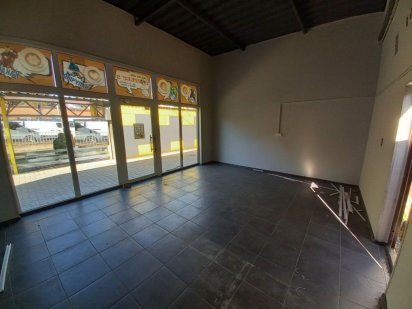 Здам Маф\зупинку трамвая на Тітова 18 м2 Днепр