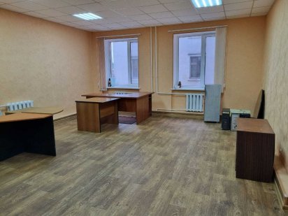 Оренда кабінет 41,42,72кв.м цілодоб. доступ охорона в т.ч ком опалення Лубны