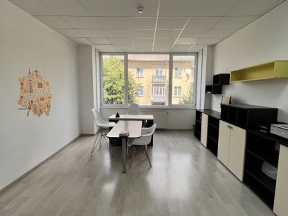 Здається в оренду кабінет в ТЦ Район Д Мукачево