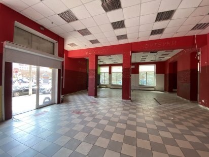 Оренда фасадного приміщення в центрі, 300м —е Івано-Франківськ