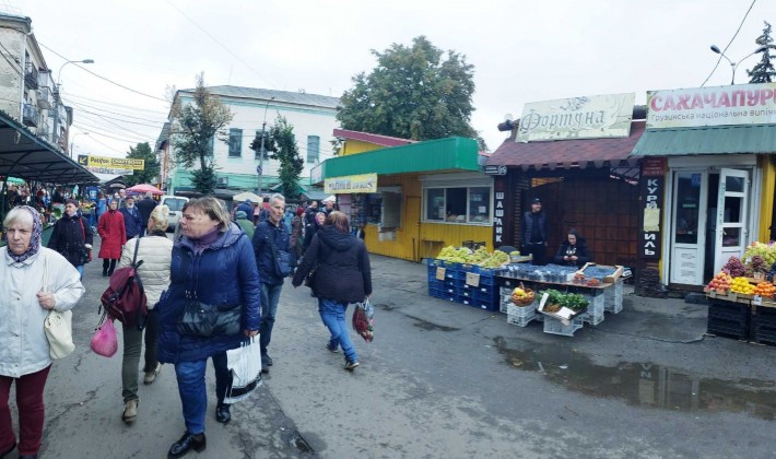 РИНОК. 7.5м2. Здам КІОСК з НАЙАКТИВНІШИМ пішохідним Трафіком - фото 1