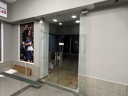 Оренда приміщення під магазин ТЦ у центрі  20 тис грн Ужгород