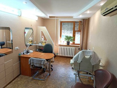 Оренда кабінету манікюру на Митниці з базою клієнтів, з інструментами Черкаси