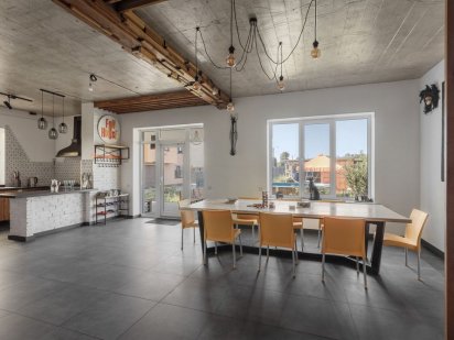 Аренда дома. Гостевой двор FUNHOUSE Черноморск