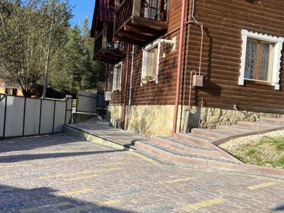 КОТЕДЖ ГІРСЬКА РОСА ЯРЕМЧЕ -Чан Карпатський- Басейн- Банька. Яремче